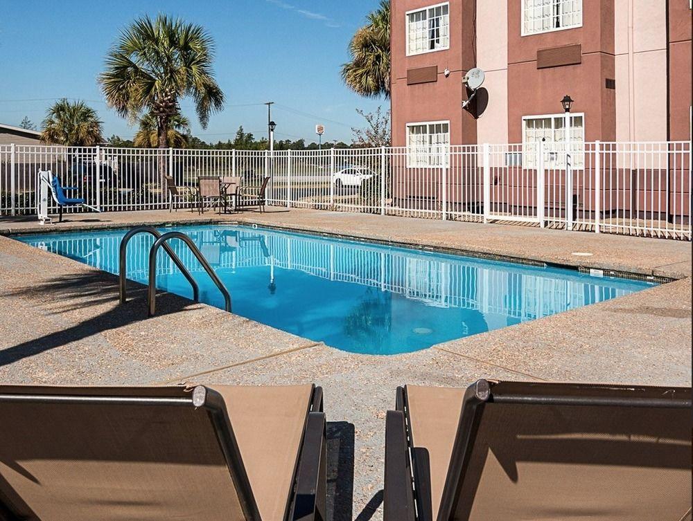 Econo Lodge Inn&Suites Natchitoches Exterior foto